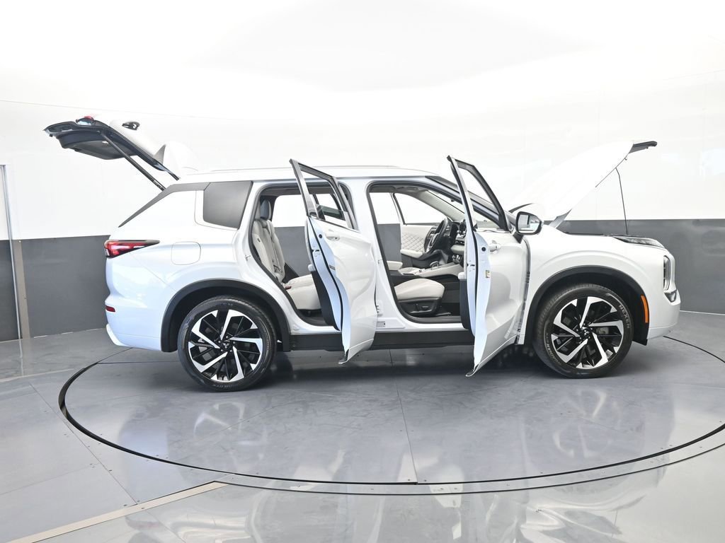 Used 2022 Mitsubishi Outlander SEL image 72