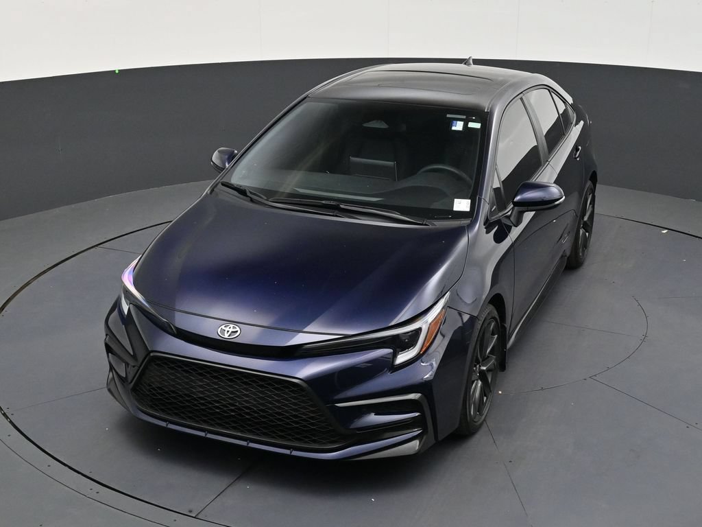 Used 2025 Toyota Corolla XSE FWD image 19