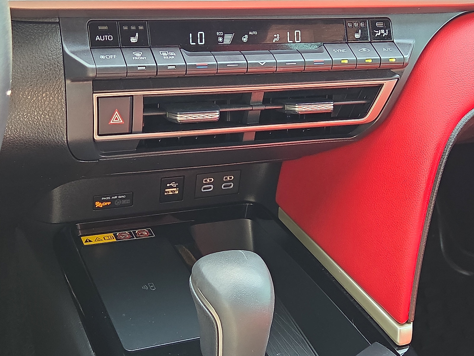 Used 2026 Toyota Camry XSE AWD/4WD image 19