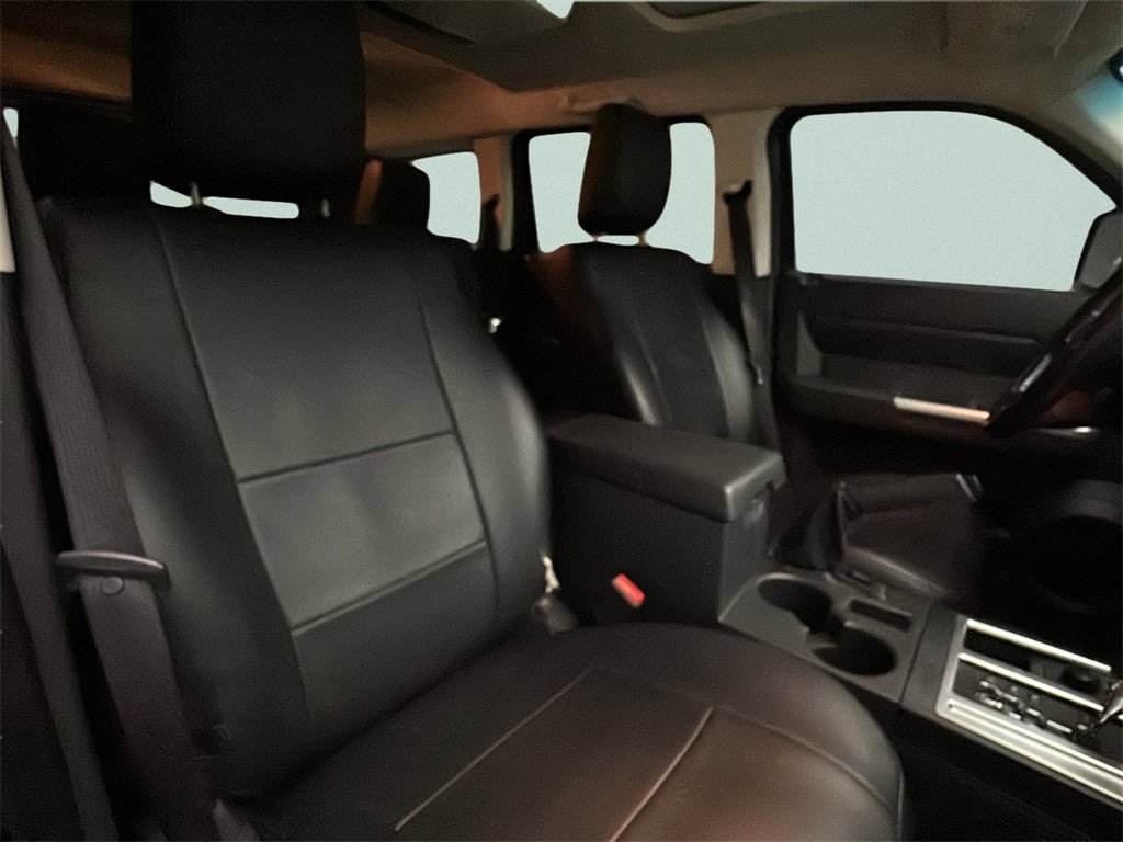 Used 2008 Dodge Nitro R/T image 12