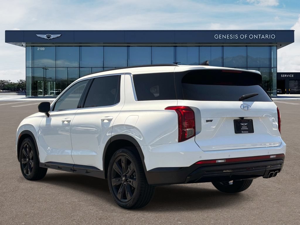 Used 2024 Hyundai Palisade XRT FWD image 2