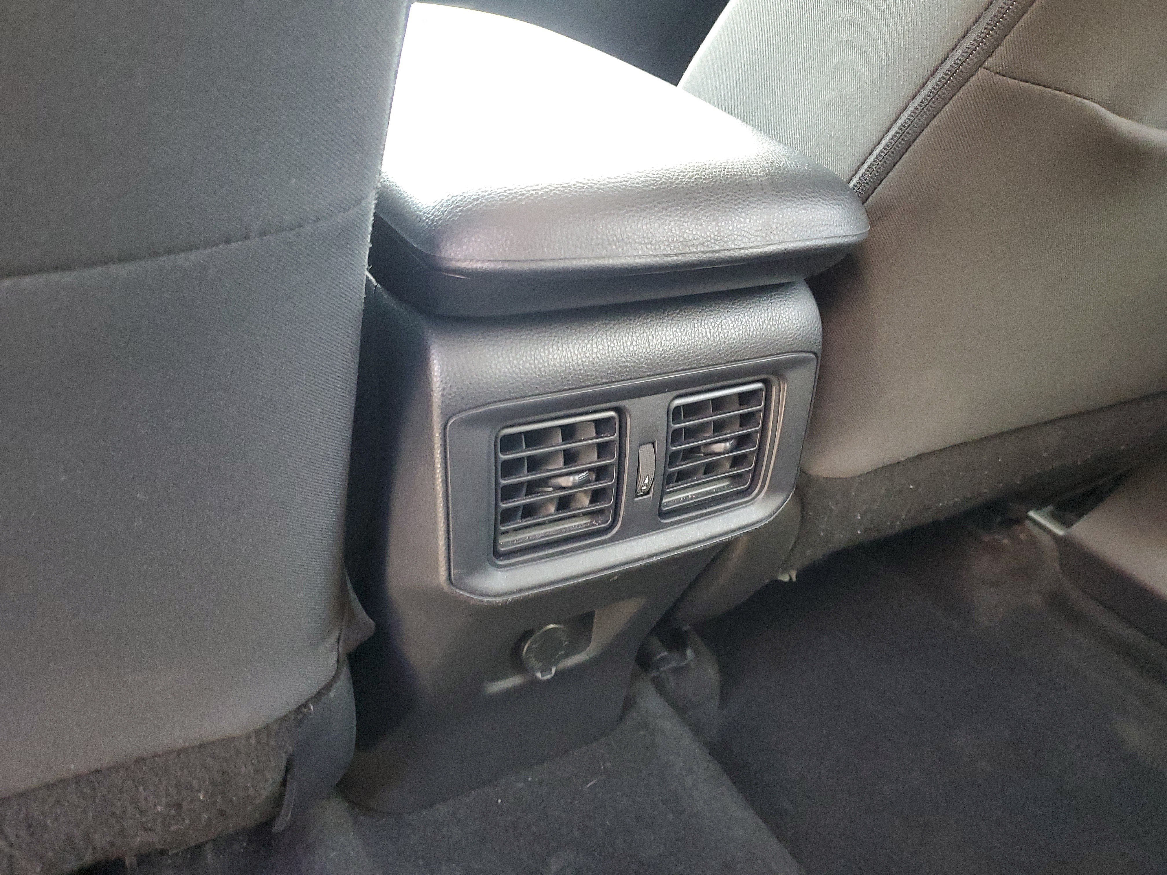 Used 2024 Toyota RAV4 LE FWD image 13