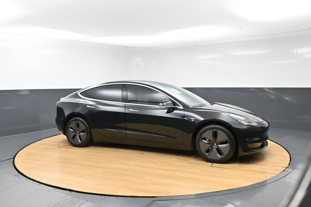 Used 2018 Tesla Model 3 Long Range RWD image 44