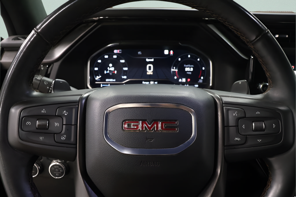 Used 2025 GMC Sierra 1500 AT4 w/ Technology Package AWD/4WD image 14