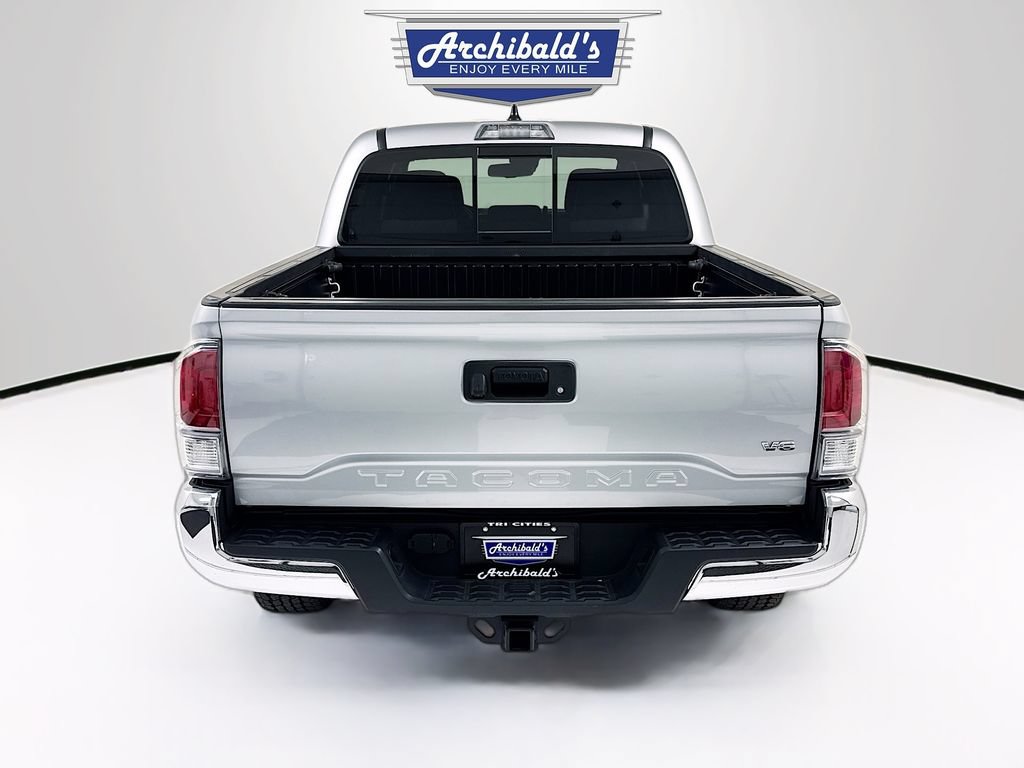 Used 2023 Toyota Tacoma TRD Off-Road AWD/4WD image 7