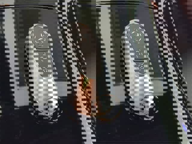 Certified 2026 Mercedes-Benz GLC 300 4MATIC image 35