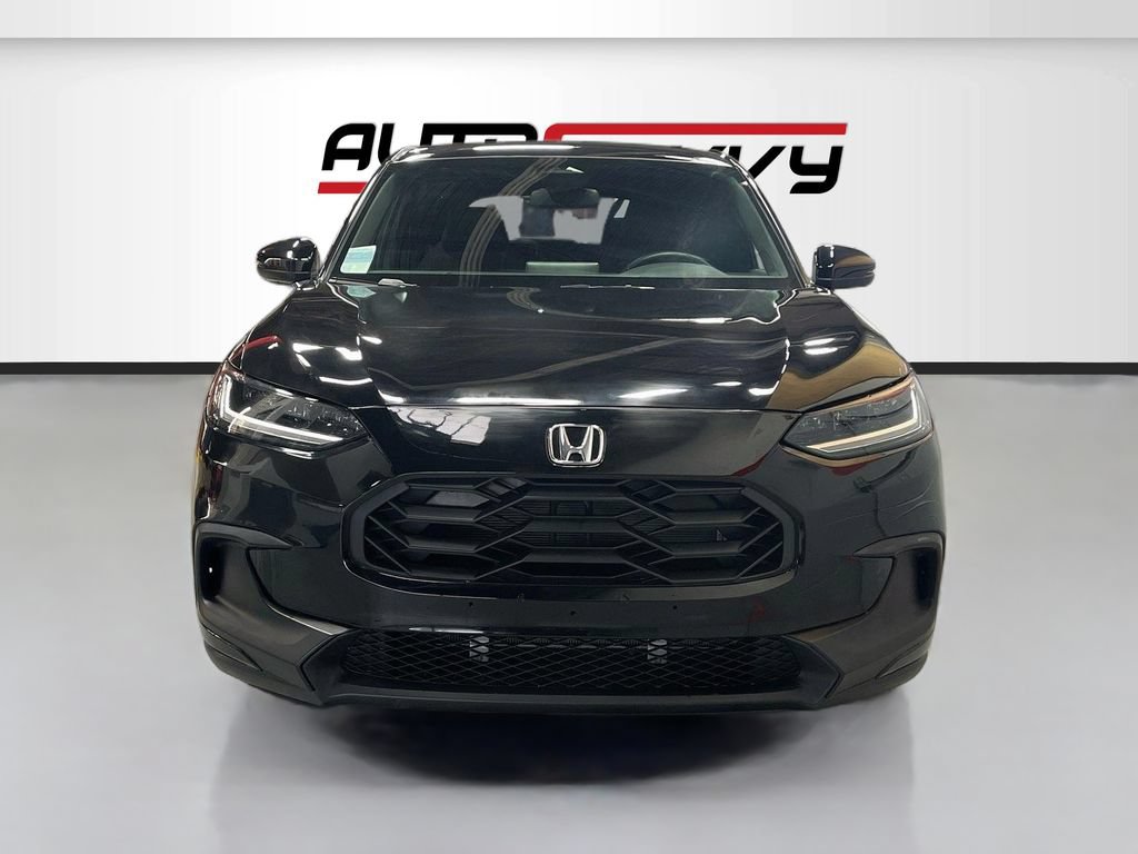 Used 2025 Honda HR-V Sport image 2