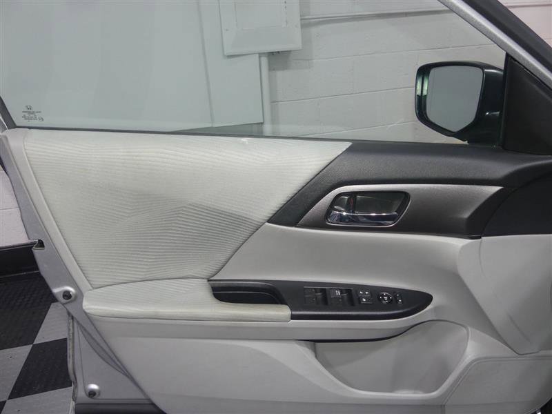 Used 2014 Honda Accord LX image 17