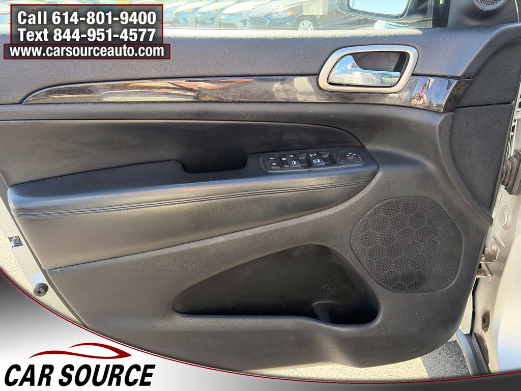 Used 2013 Jeep Grand Cherokee Laredo AWD/4WD image 17
