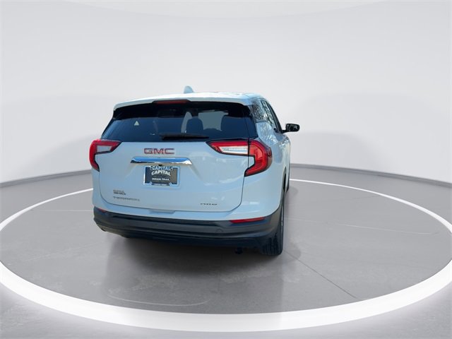 Used 2024 GMC Terrain SLE image 7