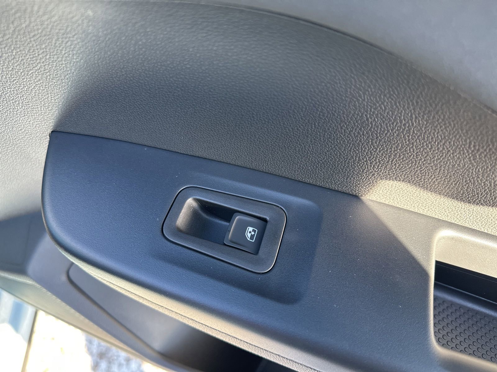 New 2026 Volkswagen Taos SE image 36