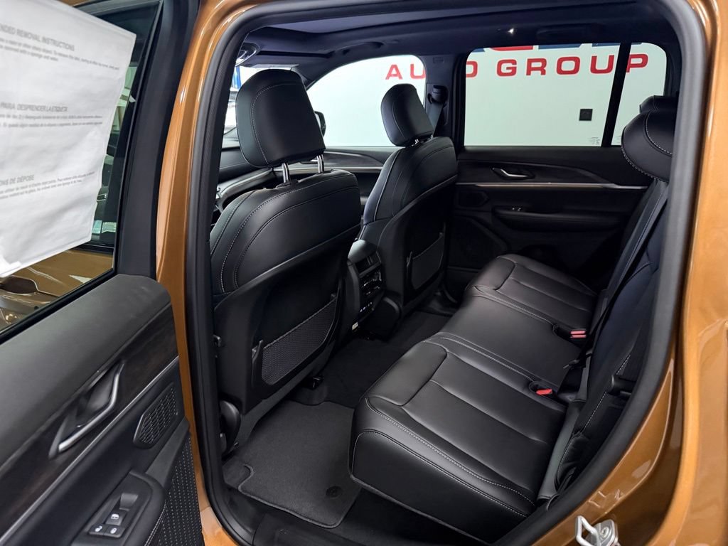 New 2026 Jeep Grand Cherokee Limited AWD/4WD image 33