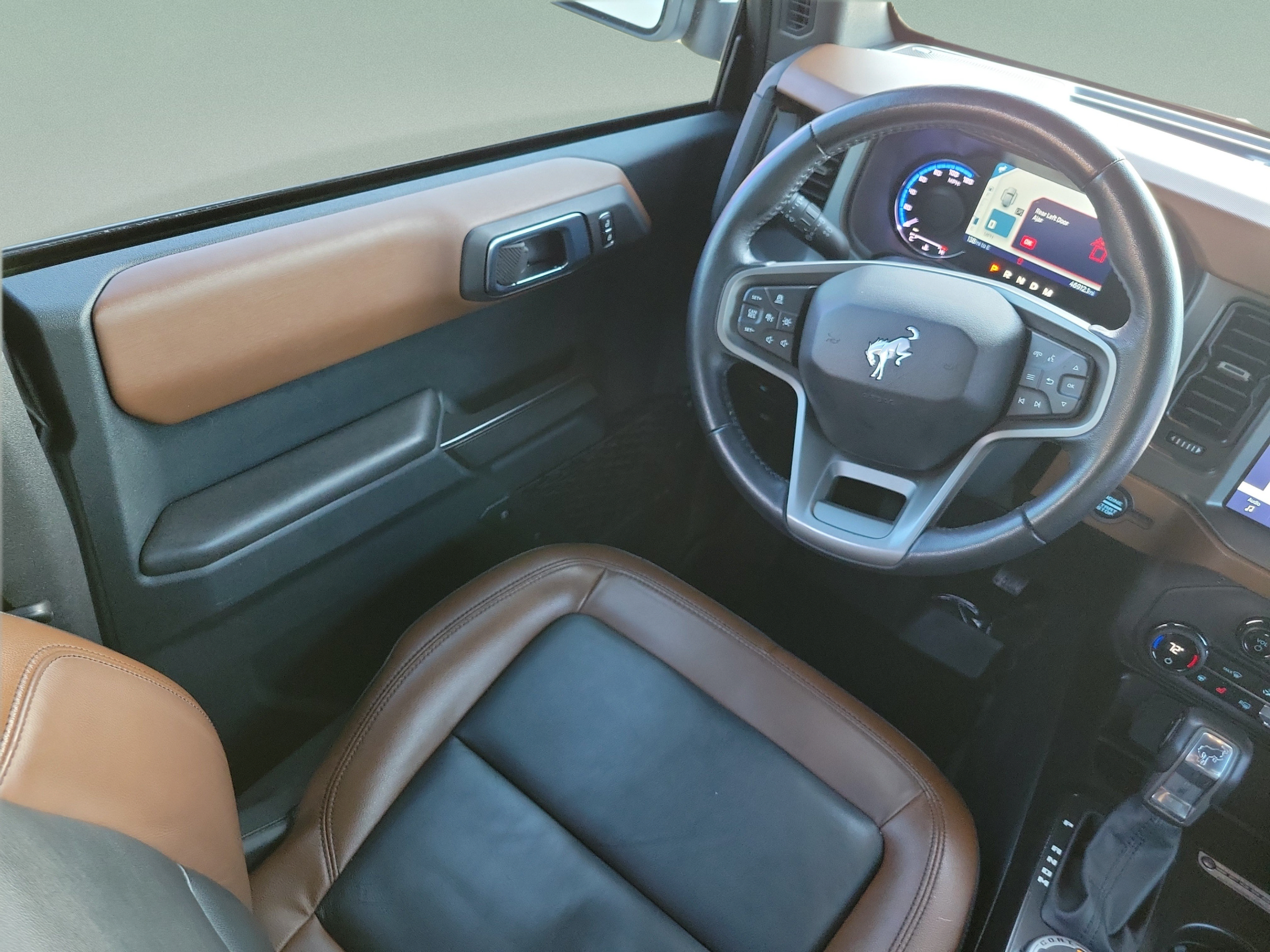 Used 2024 Ford Bronco Outer Banks AWD/4WD image 15