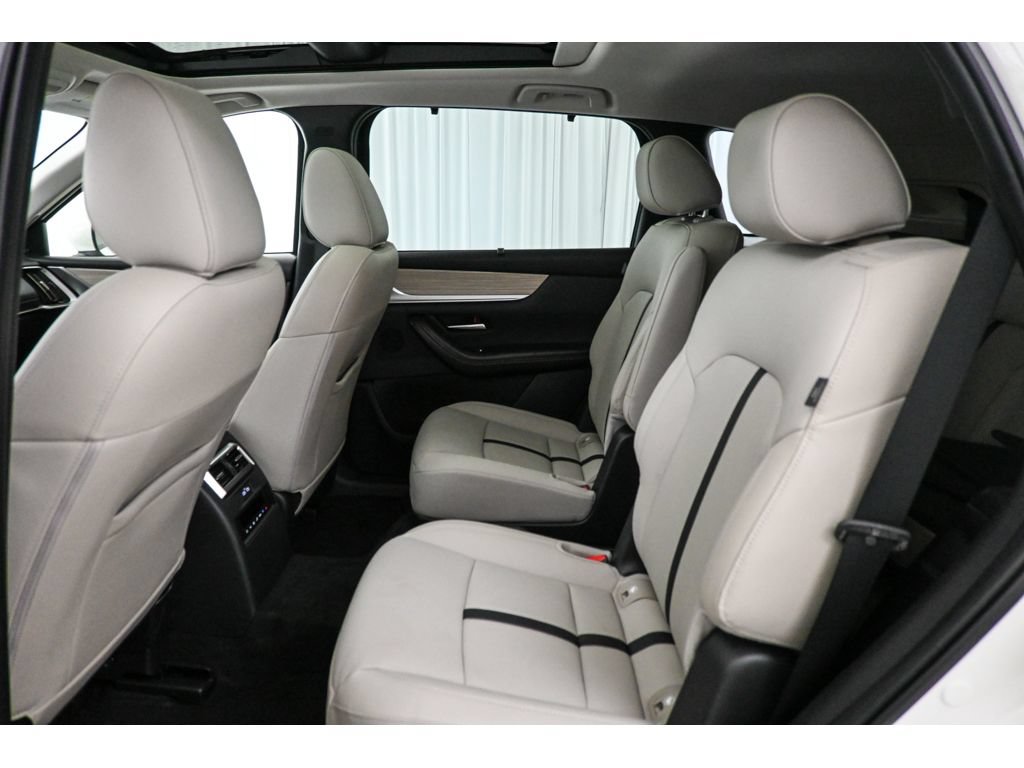 Used 2024 MAZDA CX-90 3.3 Turbo w/ Premium Package AWD/4WD image 23