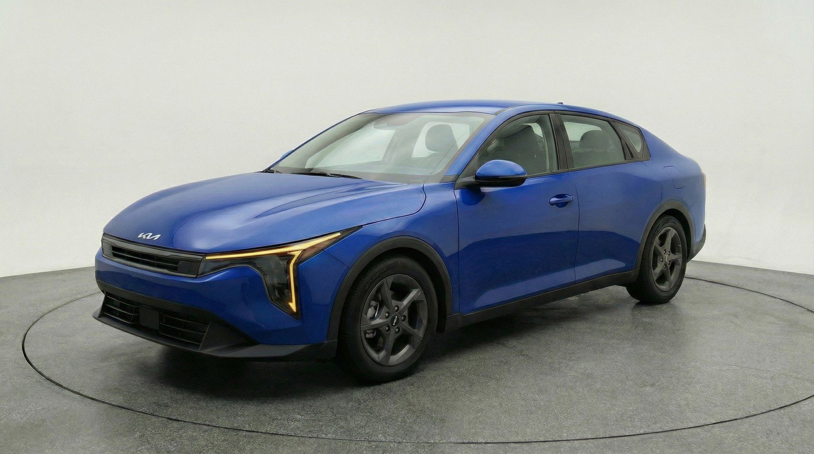 Used 2025 Kia K4 FWD image 2