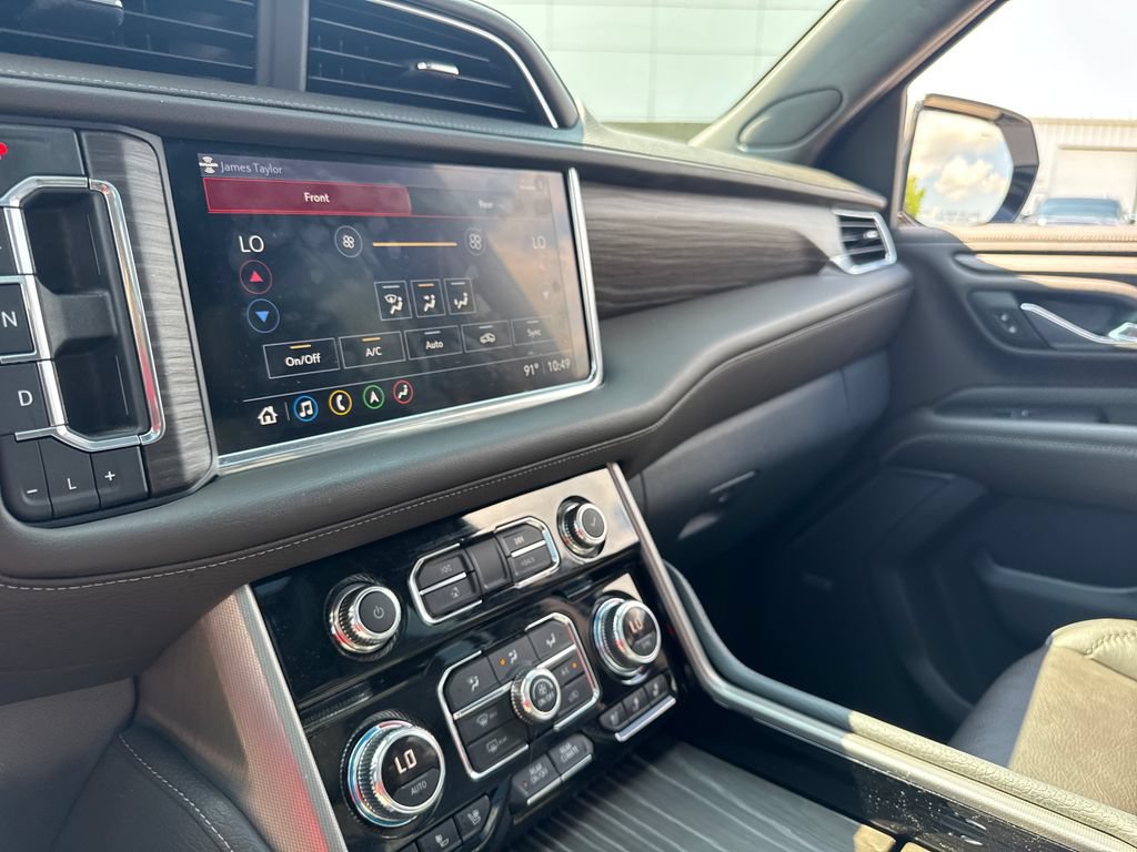 Used 2021 GMC Yukon Denali w/ Denali Premium Package AWD/4WD image 27