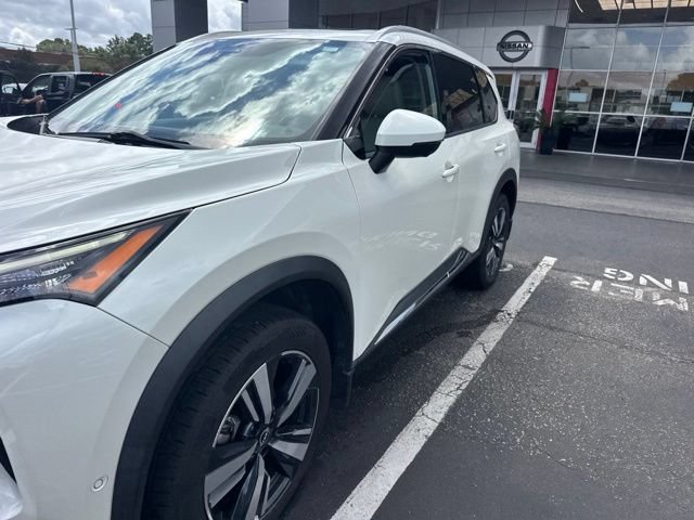 Used 2023 Nissan Rogue SL w/ SL Premium Package AWD/4WD image 14