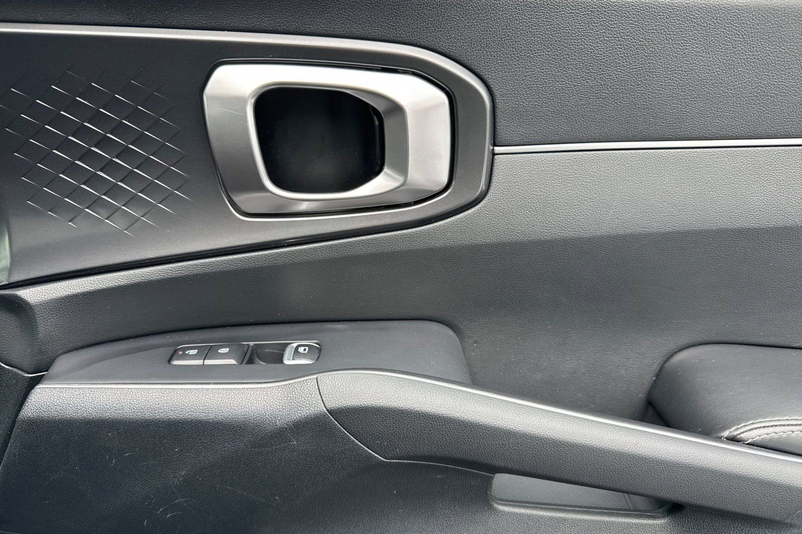 Used 2024 Kia Sorento S image 20