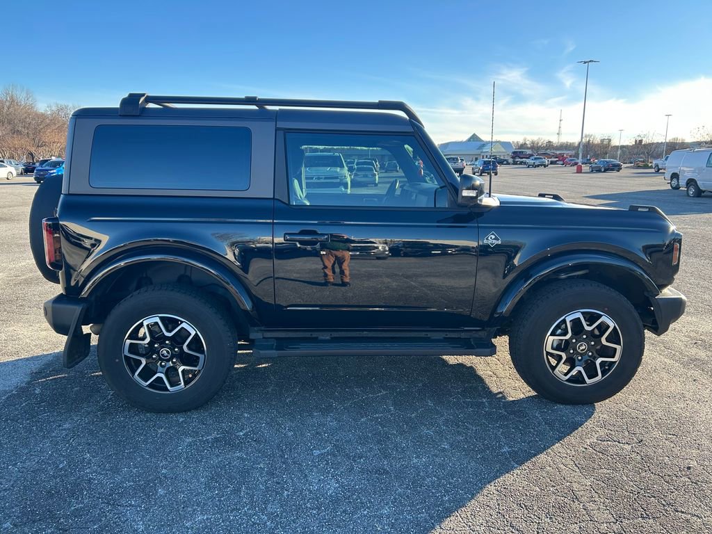 Used 2023 Ford Bronco Outer Banks image 9