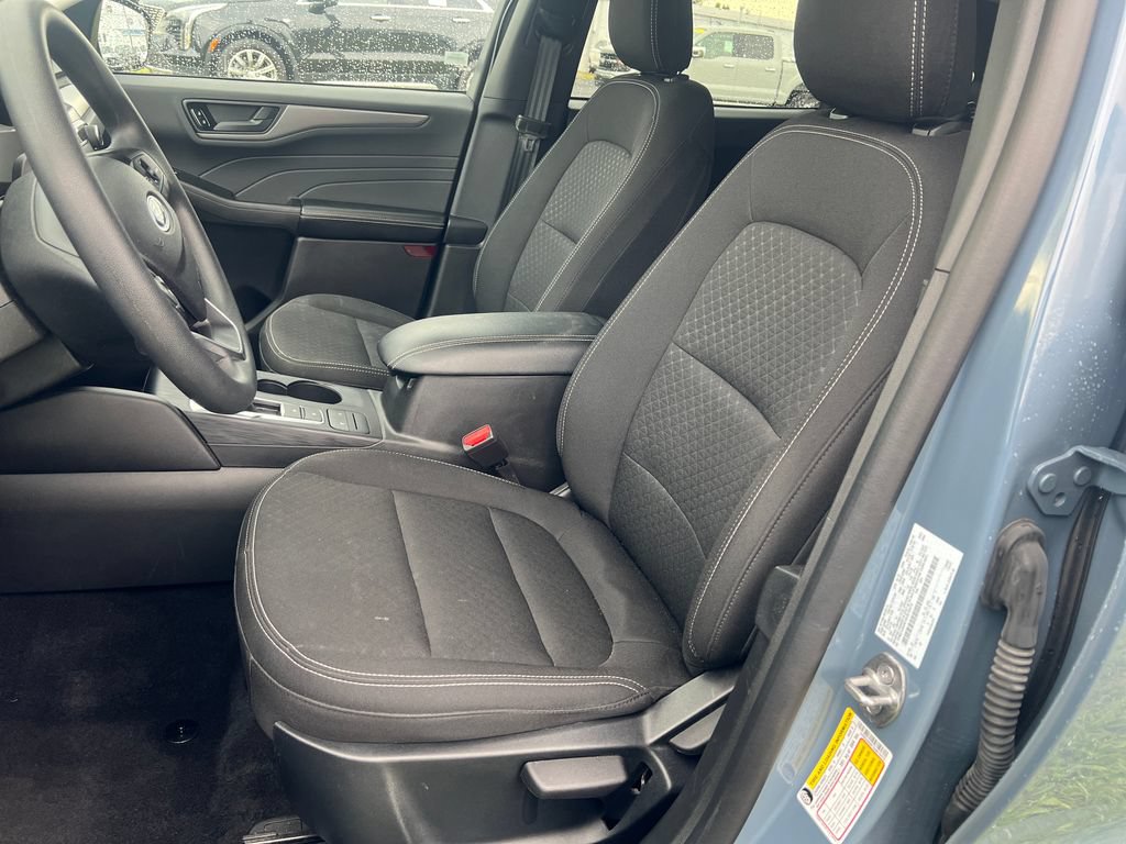 Used 2025 Ford Escape Active FWD image 11
