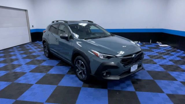 Used 2024 Subaru Crosstrek 2.0i Premium AWD/4WD image 2