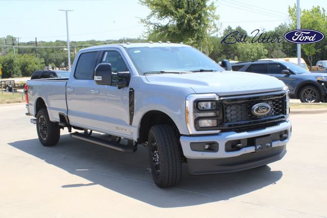 New 2026 Ford F250 Lariat w/ Black Appearance Package AWD/4WD image 2