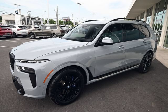 Used 2024 BMW X7 xDrive40i w/ Executive Package AWD/4WD image 15