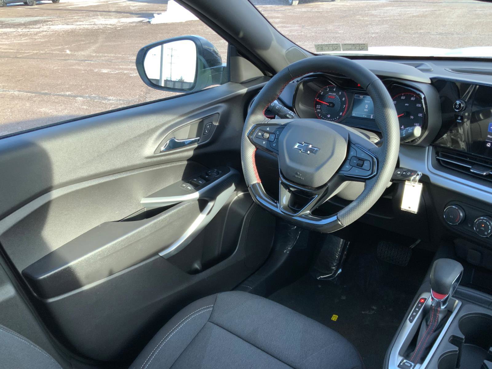 New 2026 Chevrolet Trax RS w/ Sunroof Package image 15