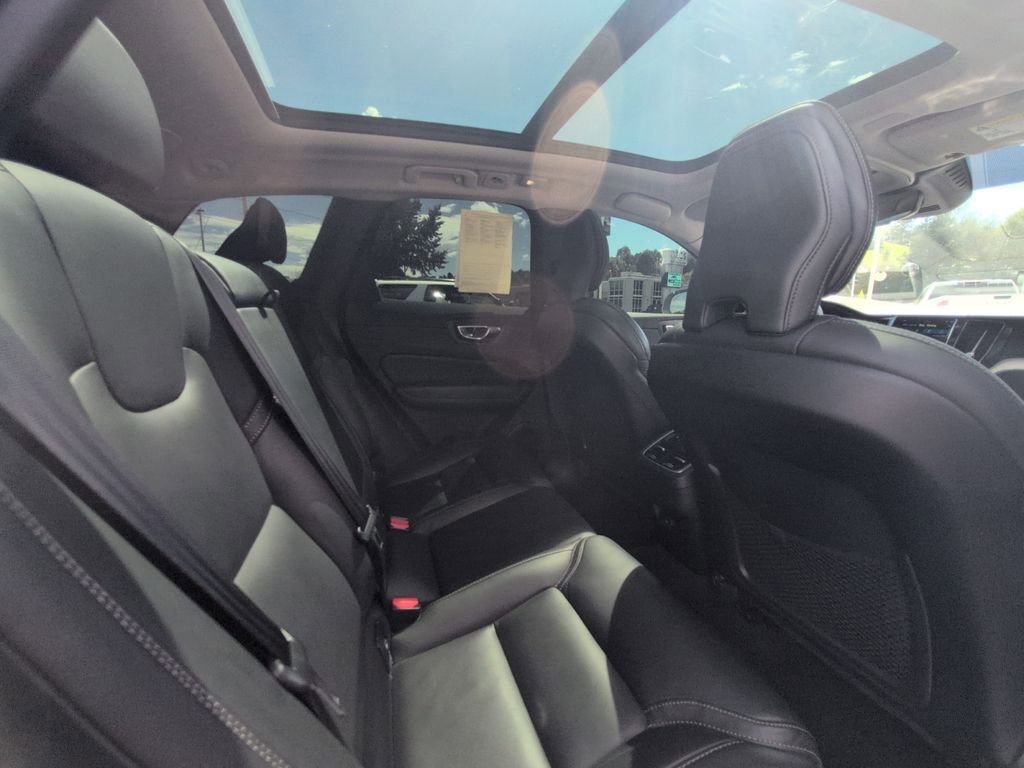Used 2022 Volvo XC60 B5 Inscription w/ Advanced Package image 30