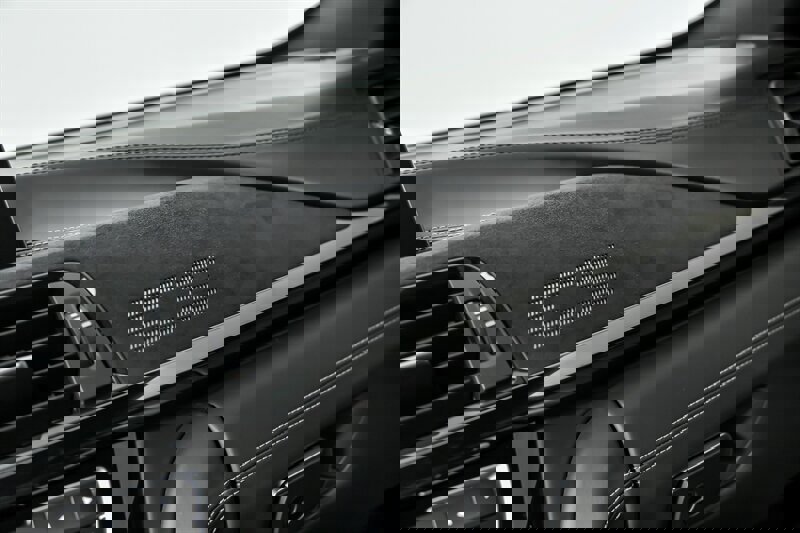 Used 2019 BMW M4 CS w/ Executive Package image 32