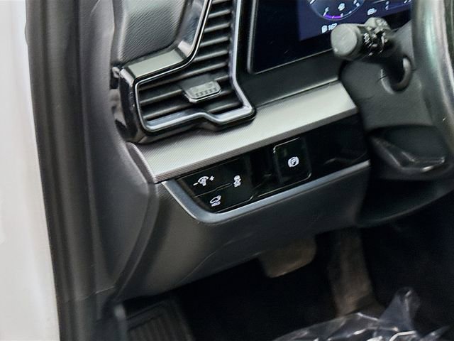 Used 2023 Kia Sportage SX image 10