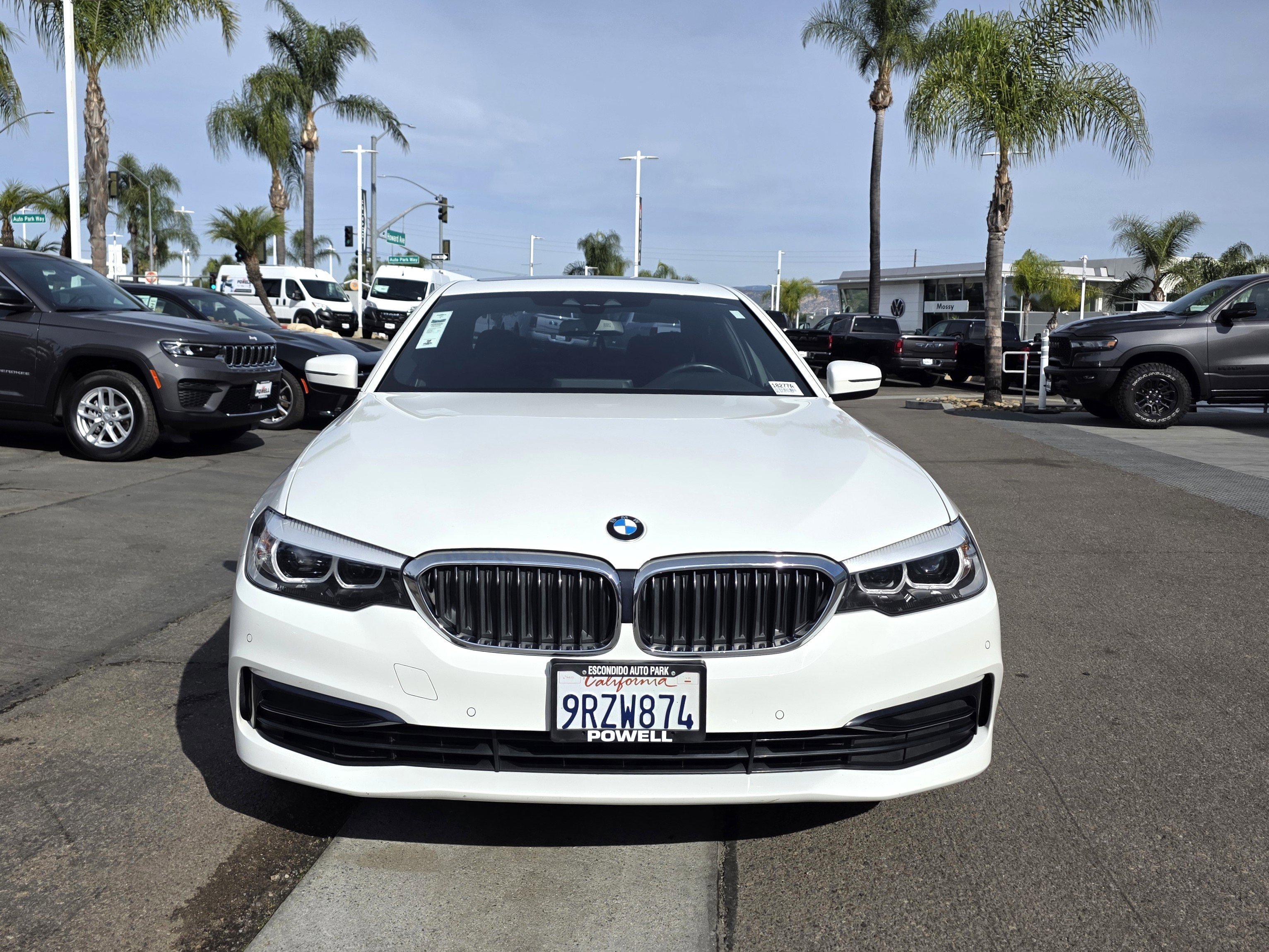 Used 2020 BMW 530e w/ Convenience Package image 7