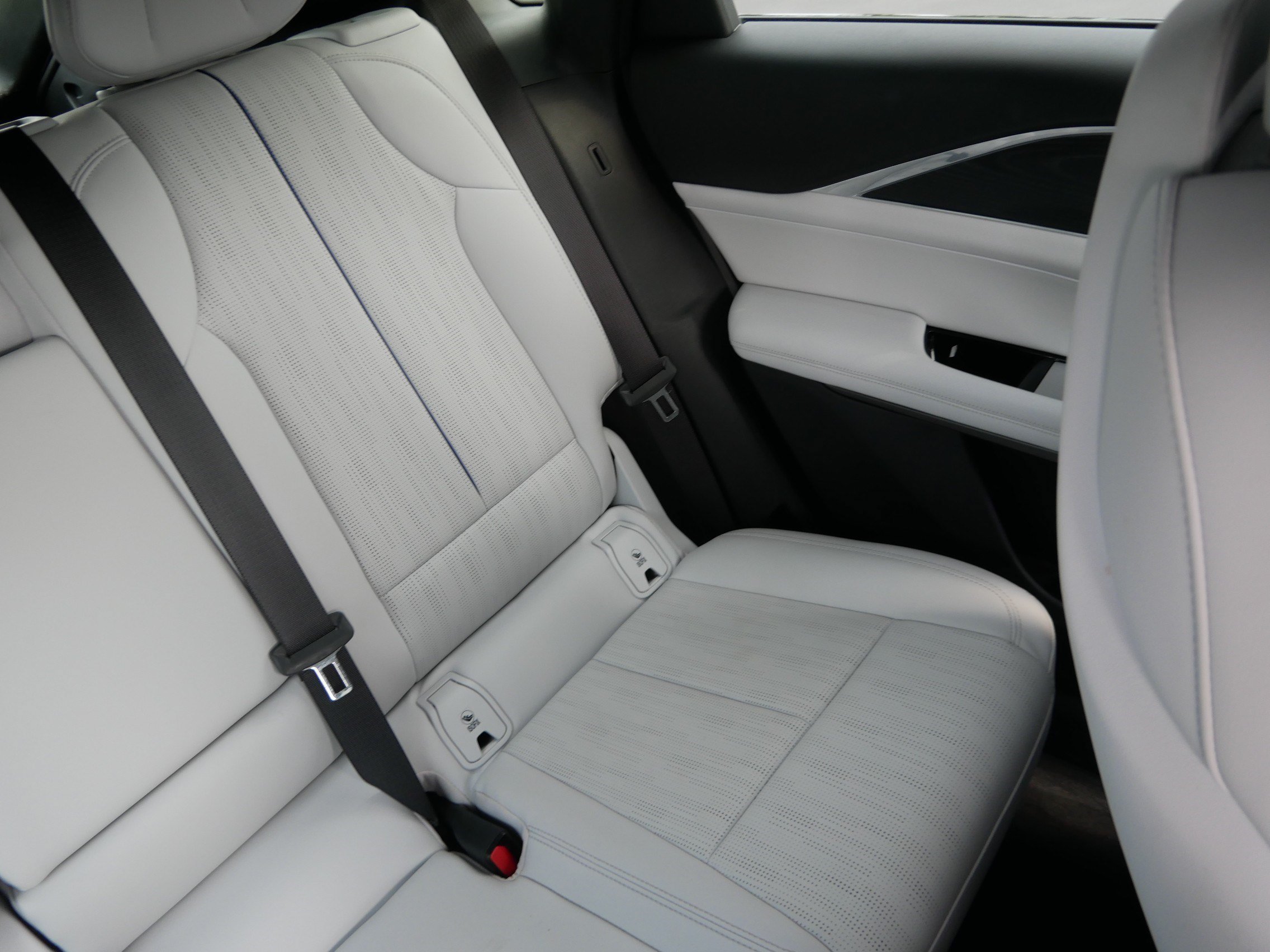 Certified 2024 Cadillac Lyriq Luxury w/ LPO, Floor Liner Package AWD/4WD image 12