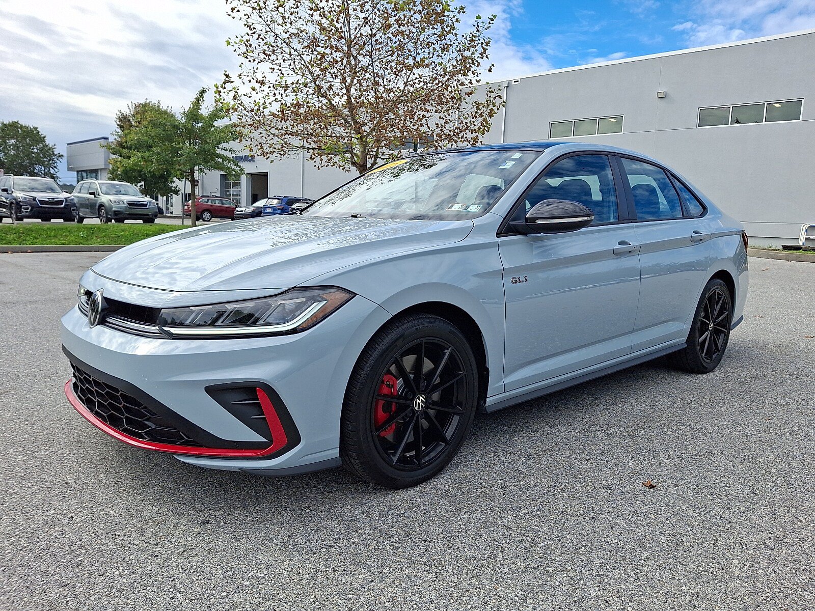 Used 2025 Volkswagen Jetta GLI Autobahn FWD image 3