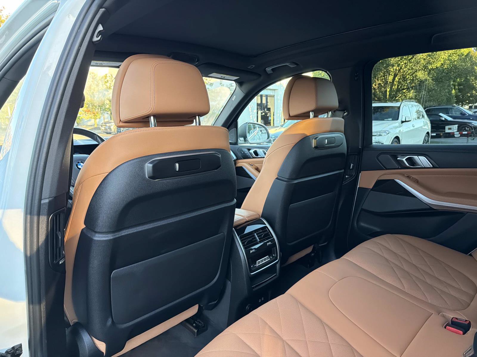 Certified 2024 BMW X5 xDrive50e w/ Premium Package AWD/4WD image 24