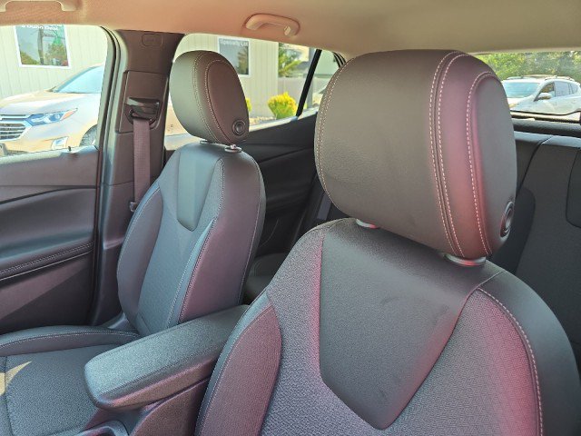 Used 2023 Buick Encore GX Preferred w/ Cold Weather Comfort Package FWD image 15