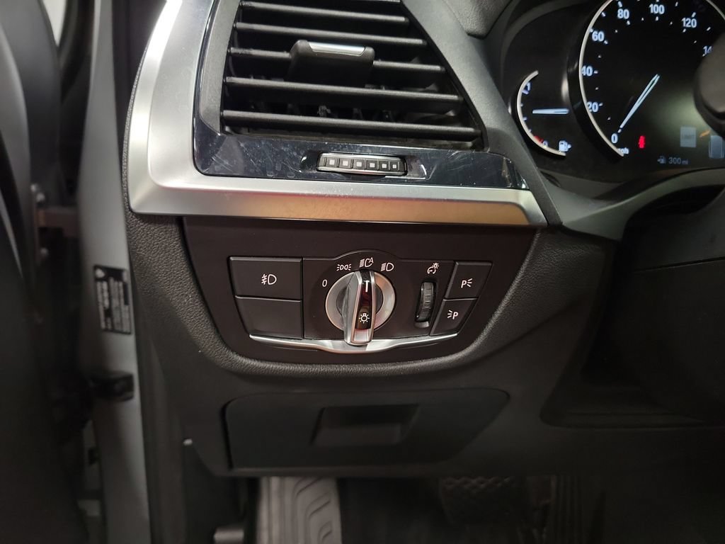 Used 2021 BMW X3 xDrive30i AWD/4WD image 24