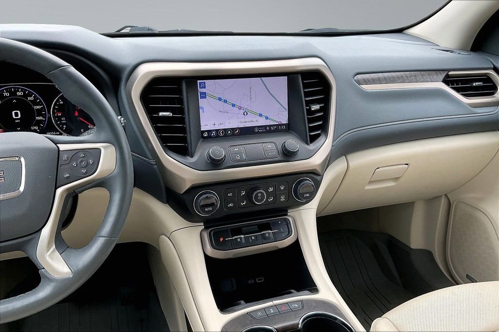 Used 2023 GMC Acadia Denali w/ Denali Technology Package FWD image 6