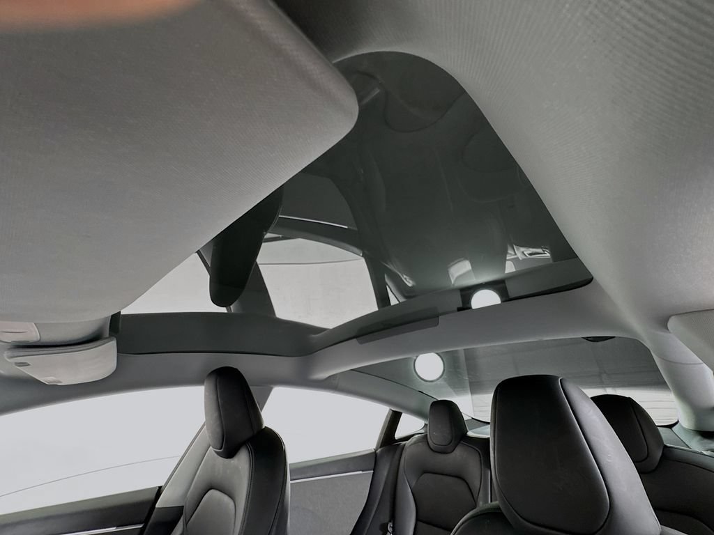 Used 2024 Tesla Model 3 Standard Range RWD image 9