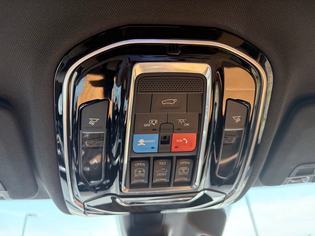 Used 2022 Jeep Grand Cherokee Summit AWD/4WD image 56