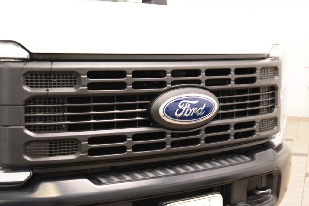 Used 2024 Ford F450 XL AWD/4WD image 5