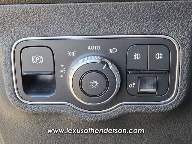 Used 2022 Mercedes-Benz GLB 250 4MATIC image 21