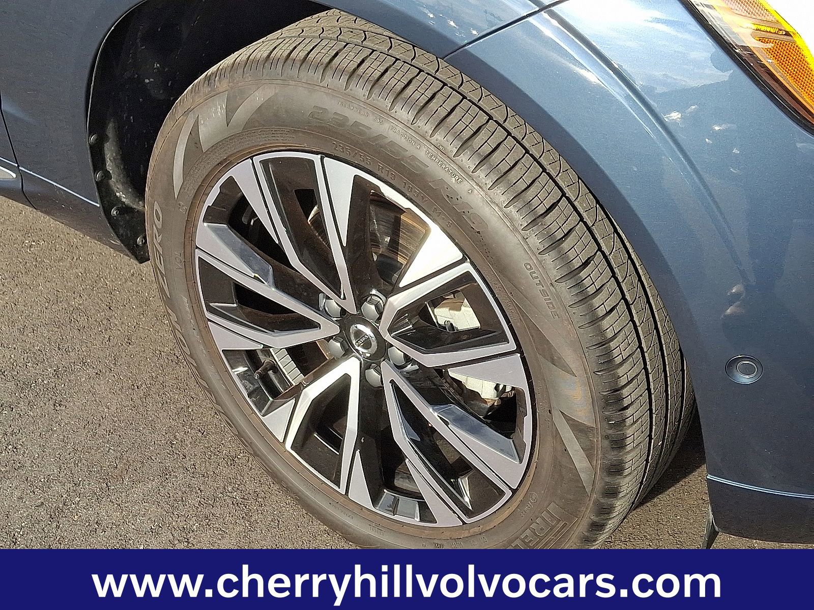 Certified 2023 Volvo XC60 B5 Plus image 9