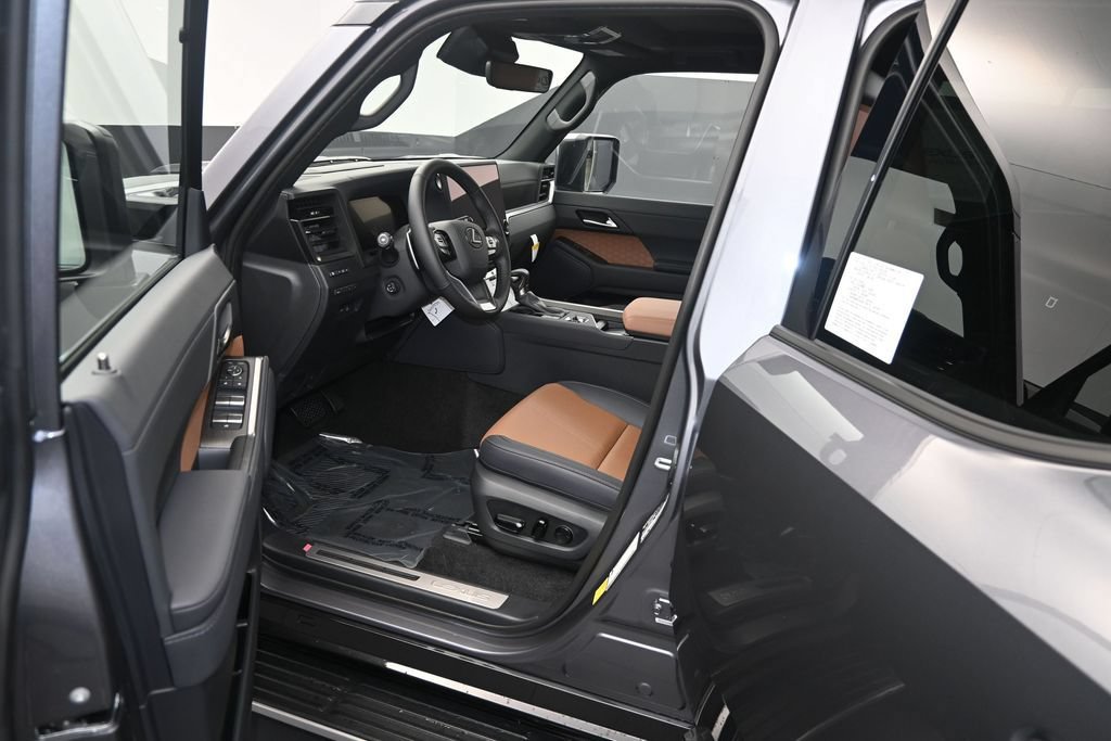 New 2026 Lexus GX 550 w/ Accessory Package (2T) AWD/4WD image 12