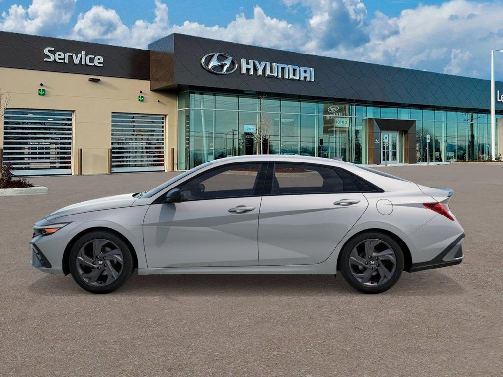 New 2026 Hyundai Elantra Sport image 3