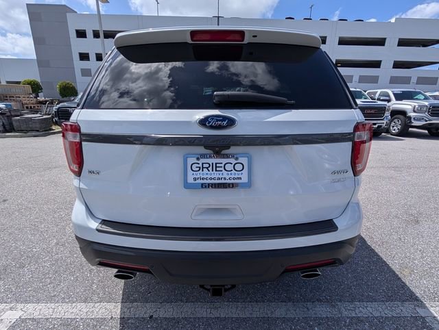 Certified 2019 Ford Explorer XLT w/ Equipment Group 202A AWD/4WD image 10
