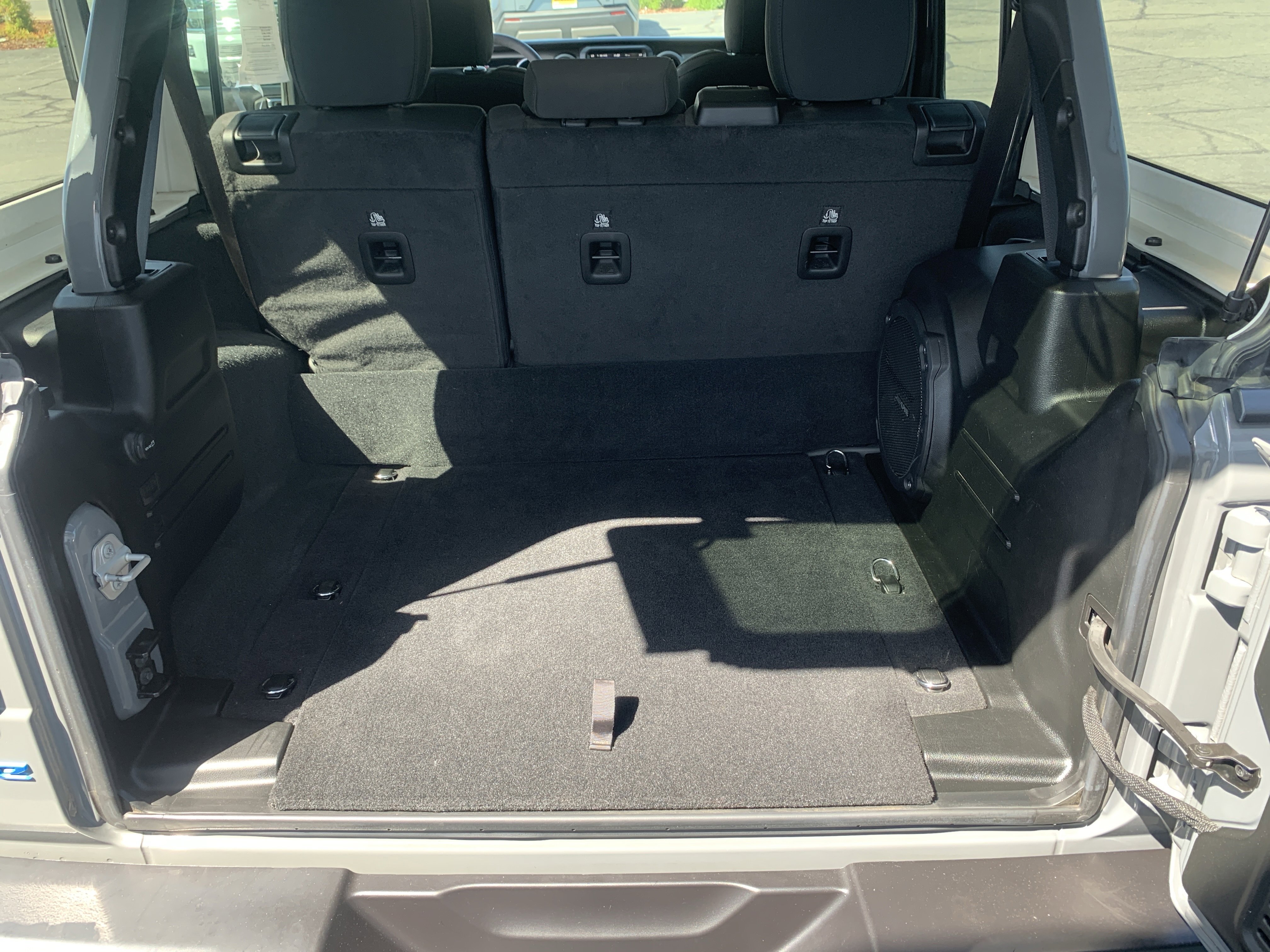 Used 2023 Jeep Wrangler Unlimited w/ 8.4" Radio Group AWD/4WD image 19