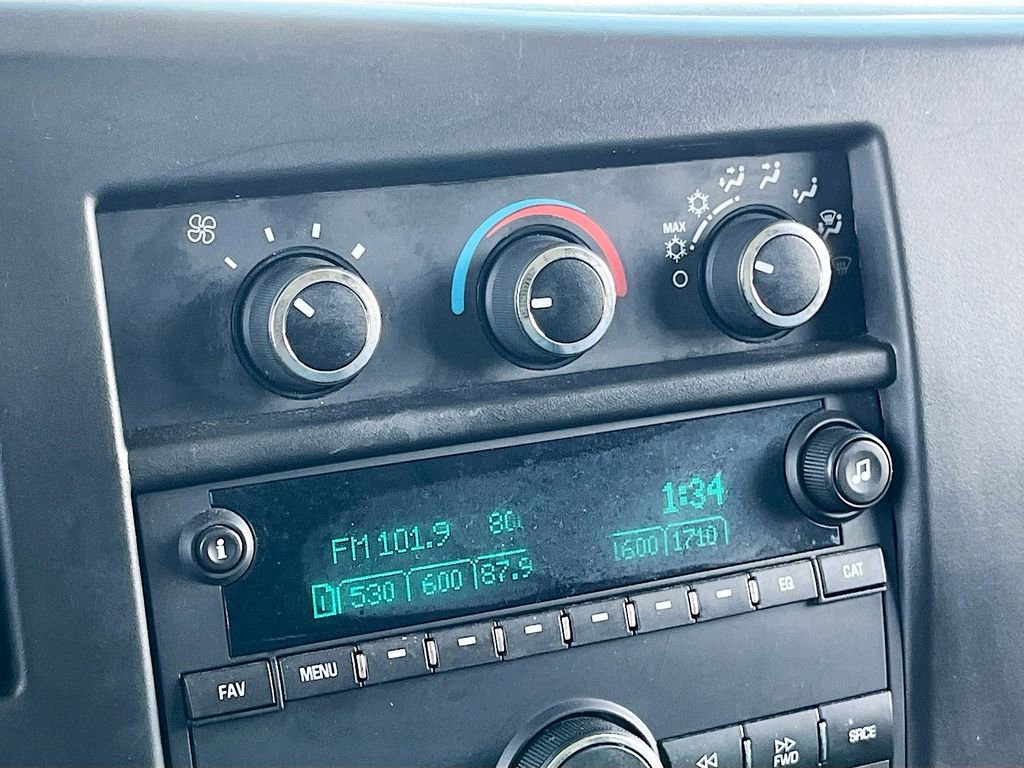 Used 2017 GMC Savana 2500 RWD image 14