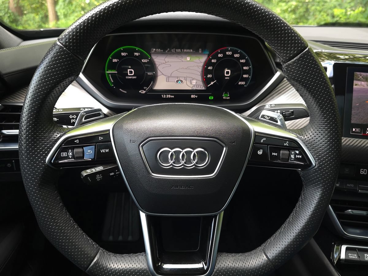 Used 2022 Audi e-tron GT Prestige w/ Prestige Package AWD/4WD image 30