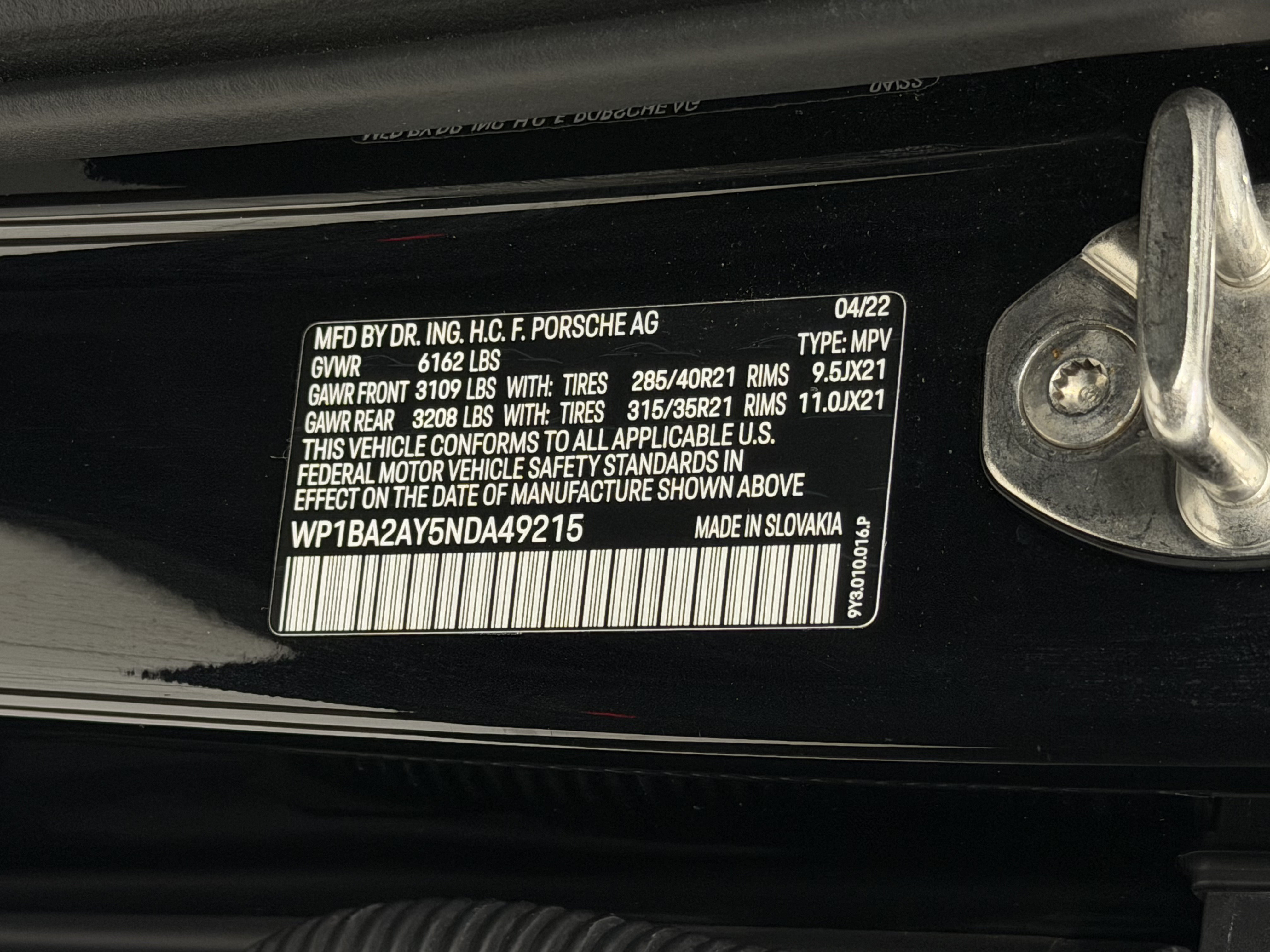 Certified 2022 Porsche Cayenne Platinum Edition AWD/4WD image 63